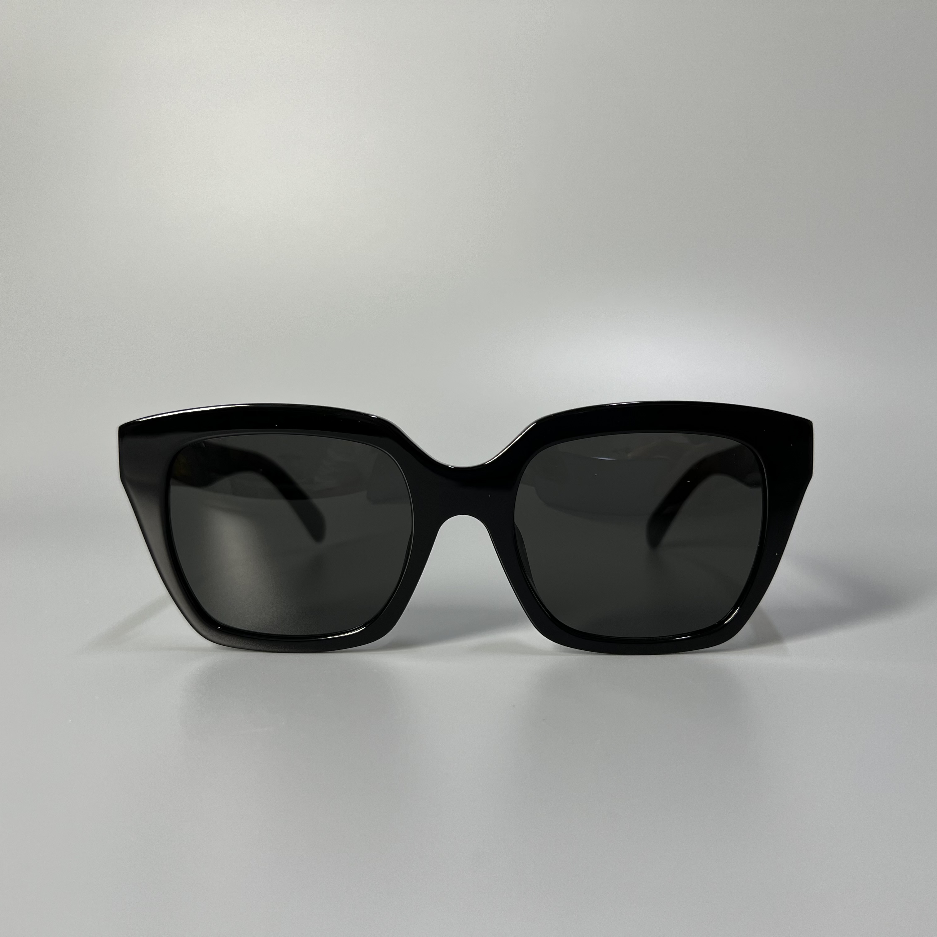 CELINE CL40198F 5601A