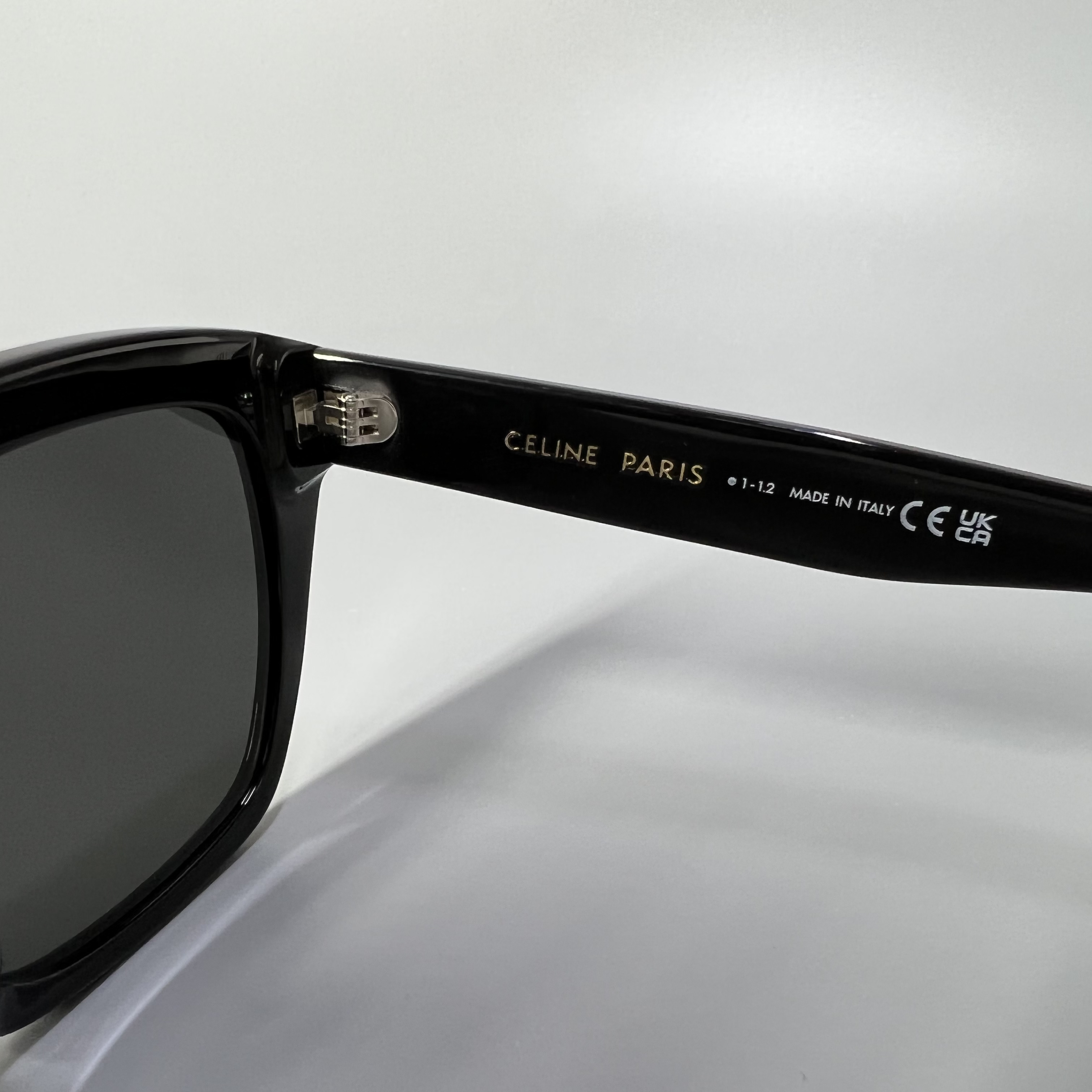 CELINE CL40198F 5601A