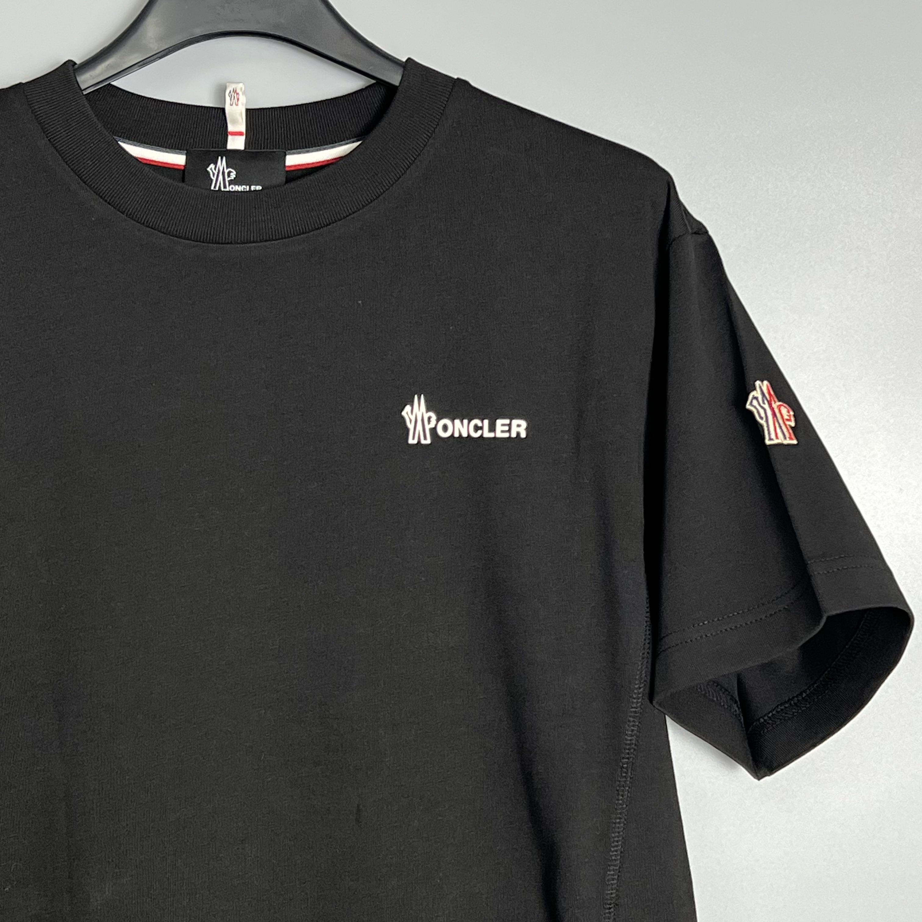 MONCLER GRENOBLE 8C00009 83927 999