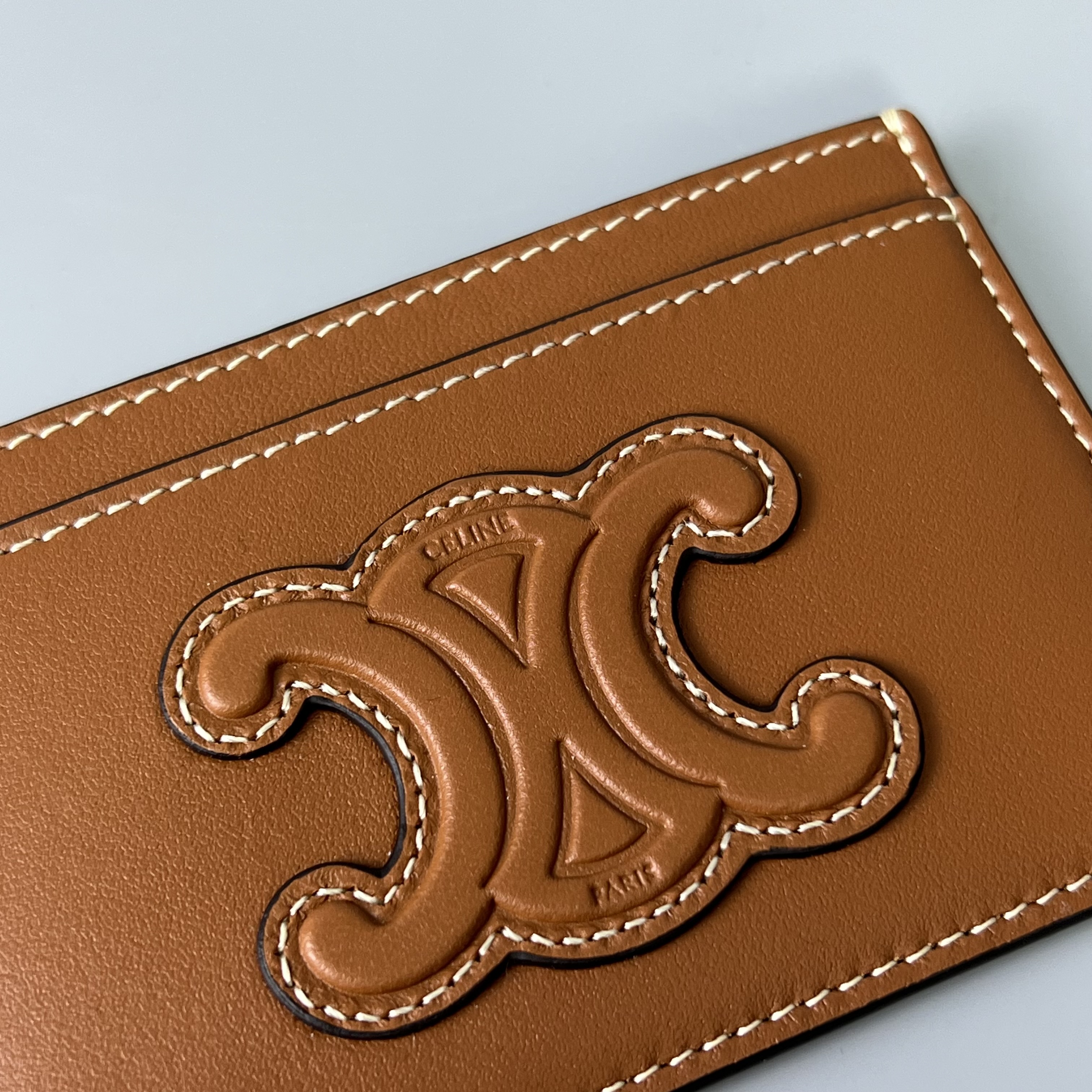 CELINE 10B703EMJ 04LU