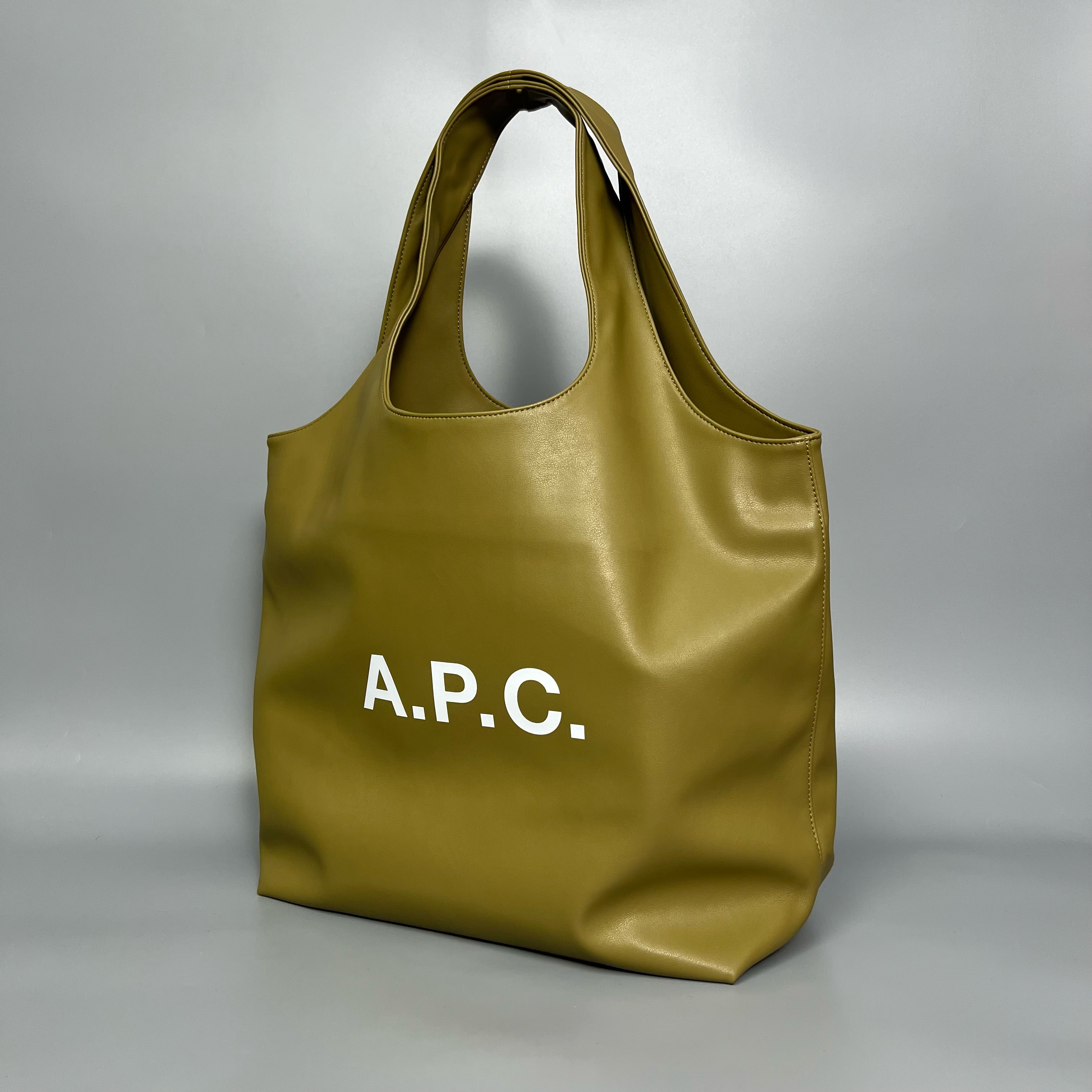 A.P.C. PUAAT M61565 KAD
