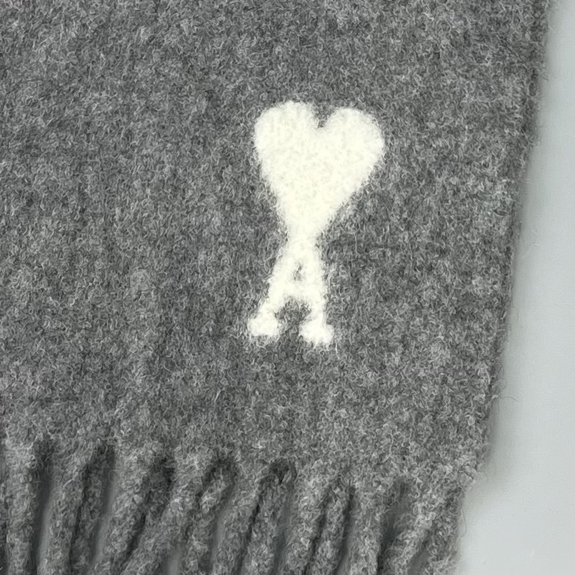 AMI PARIS USF673 AW0004 050