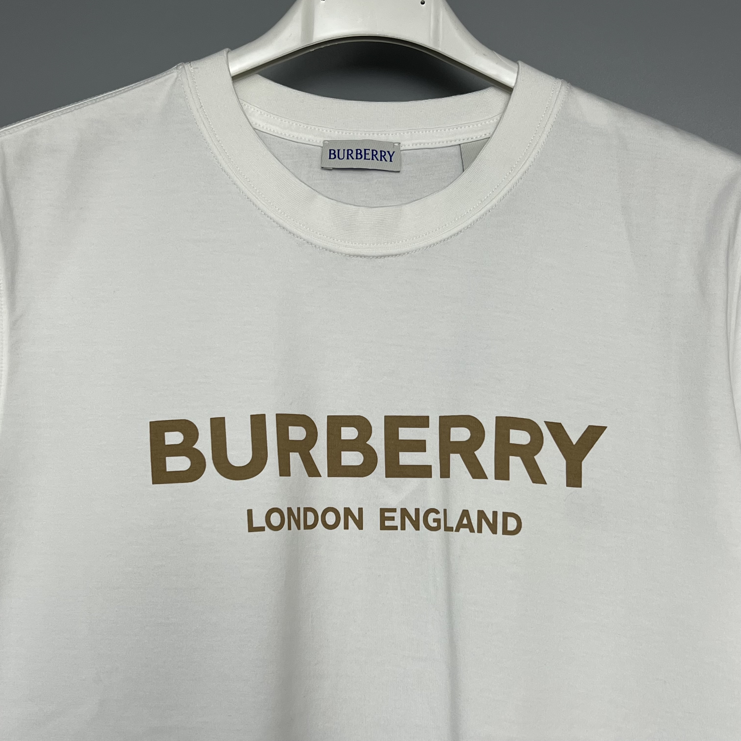 BURBERRY 8104251