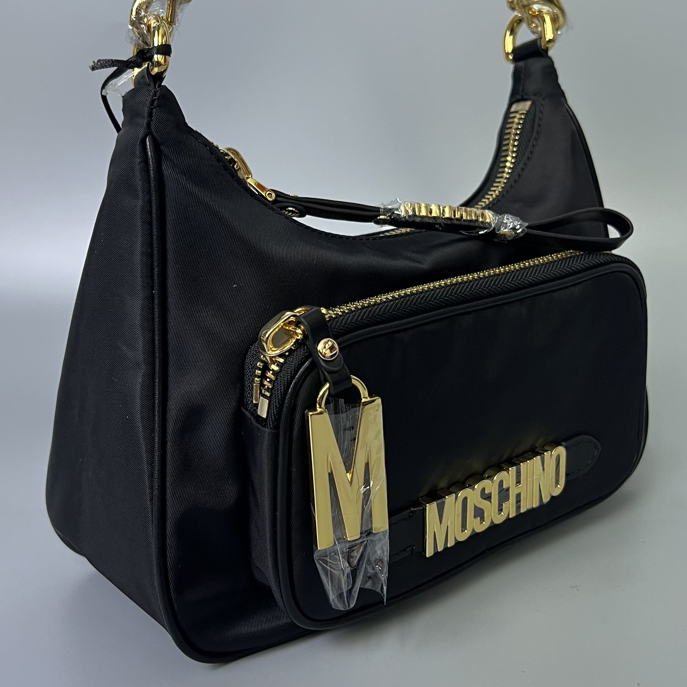 Moschino B7381 8202 3555