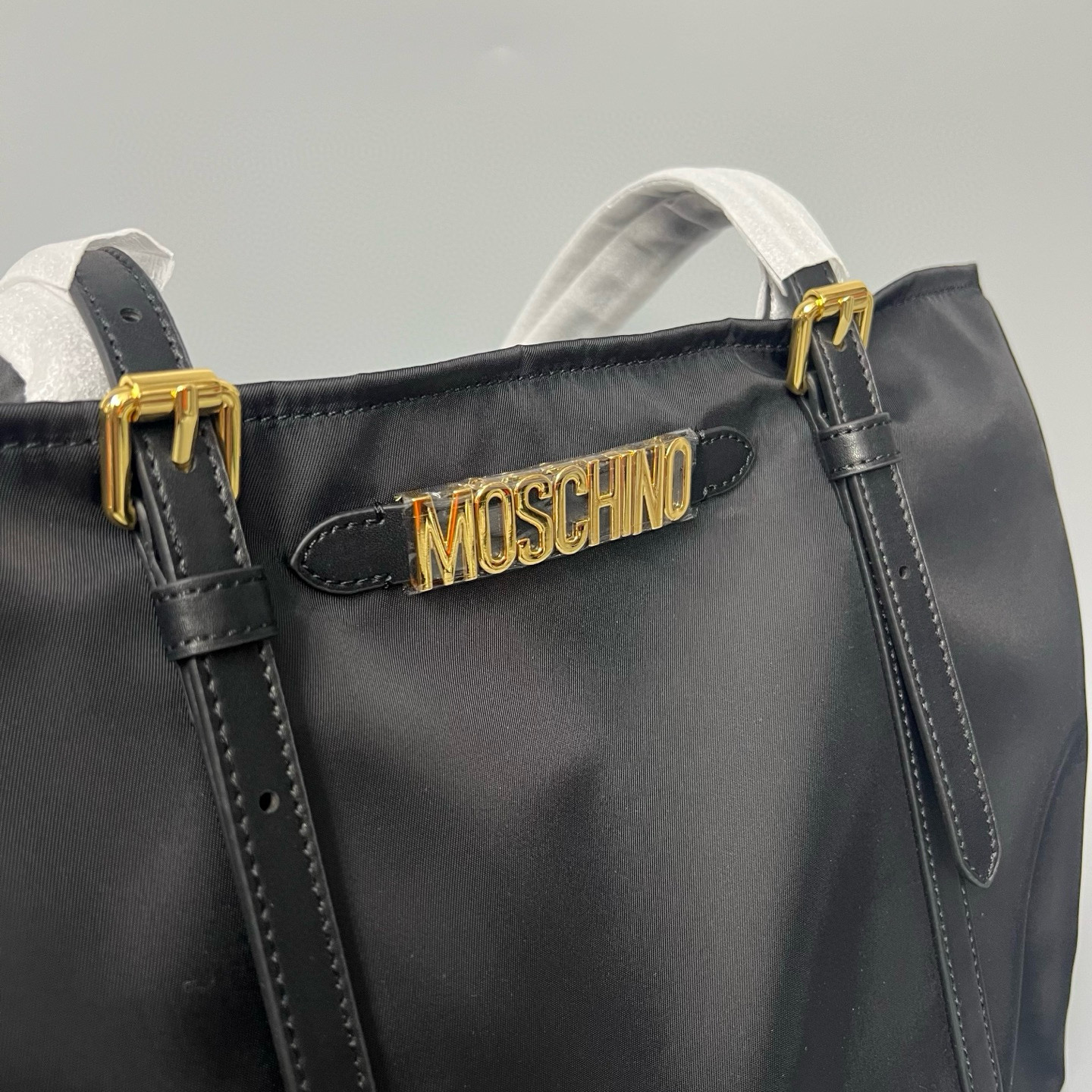 Moschino 7426 8202 3555