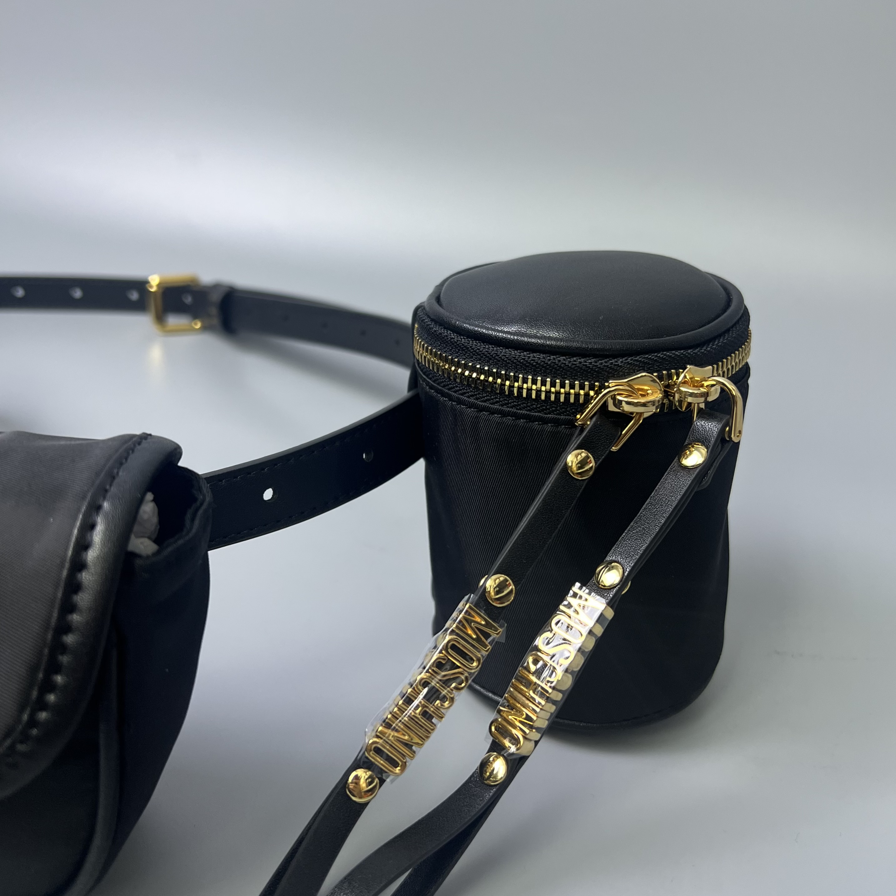 MOSCHINO 7419 8202 3555