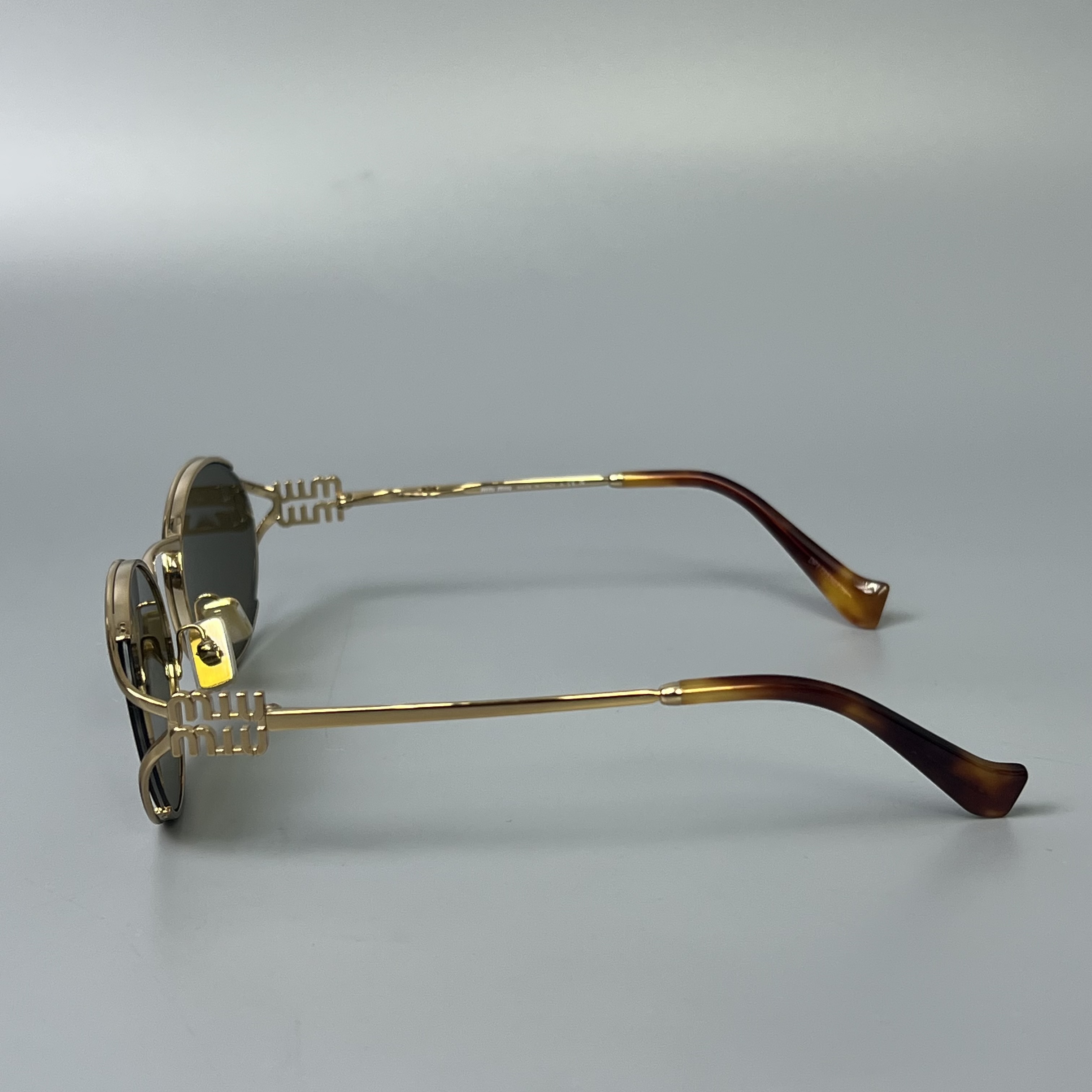 MIU MIU OMU 52YS-7OE01T