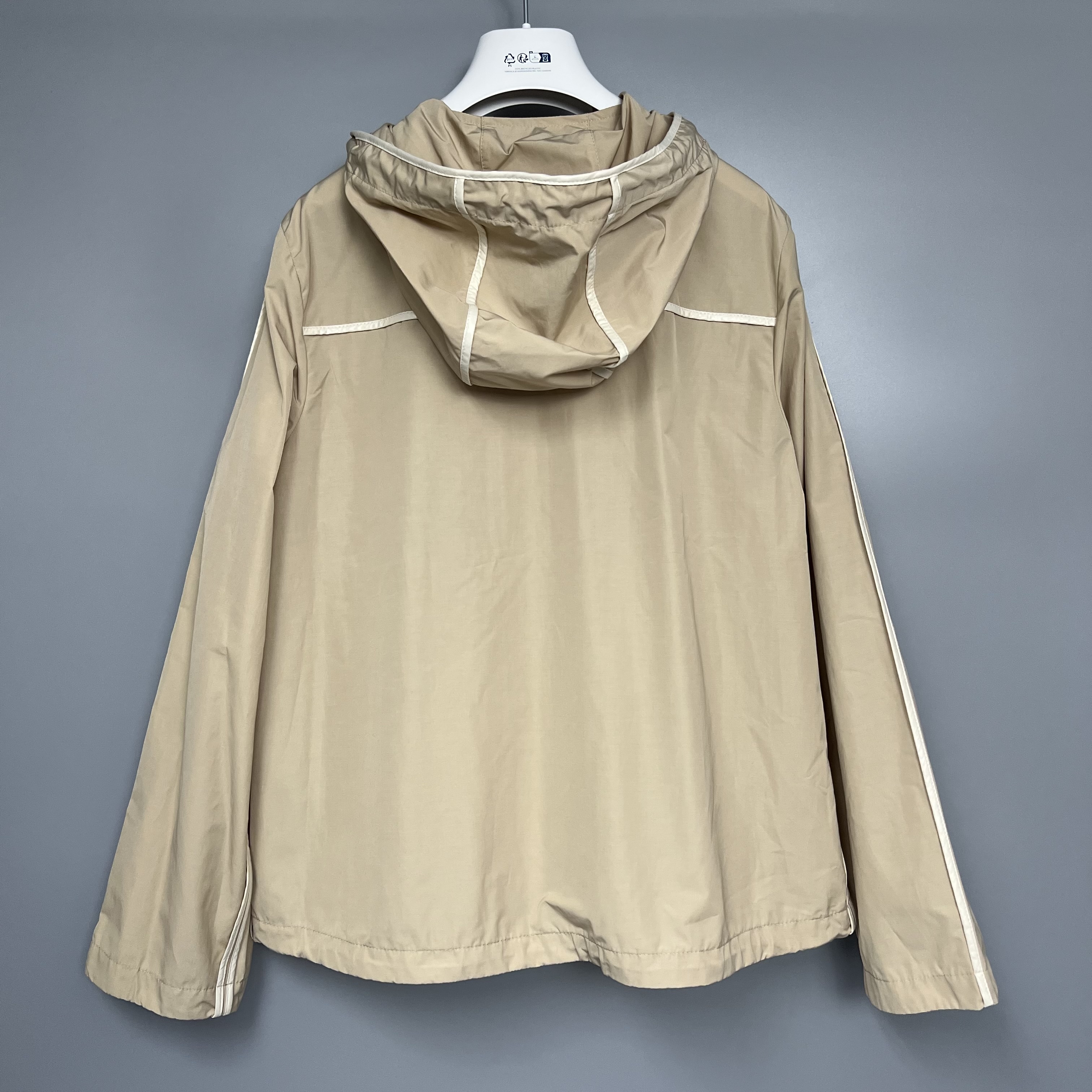 MONCLER L10931A00136 549P3 20J