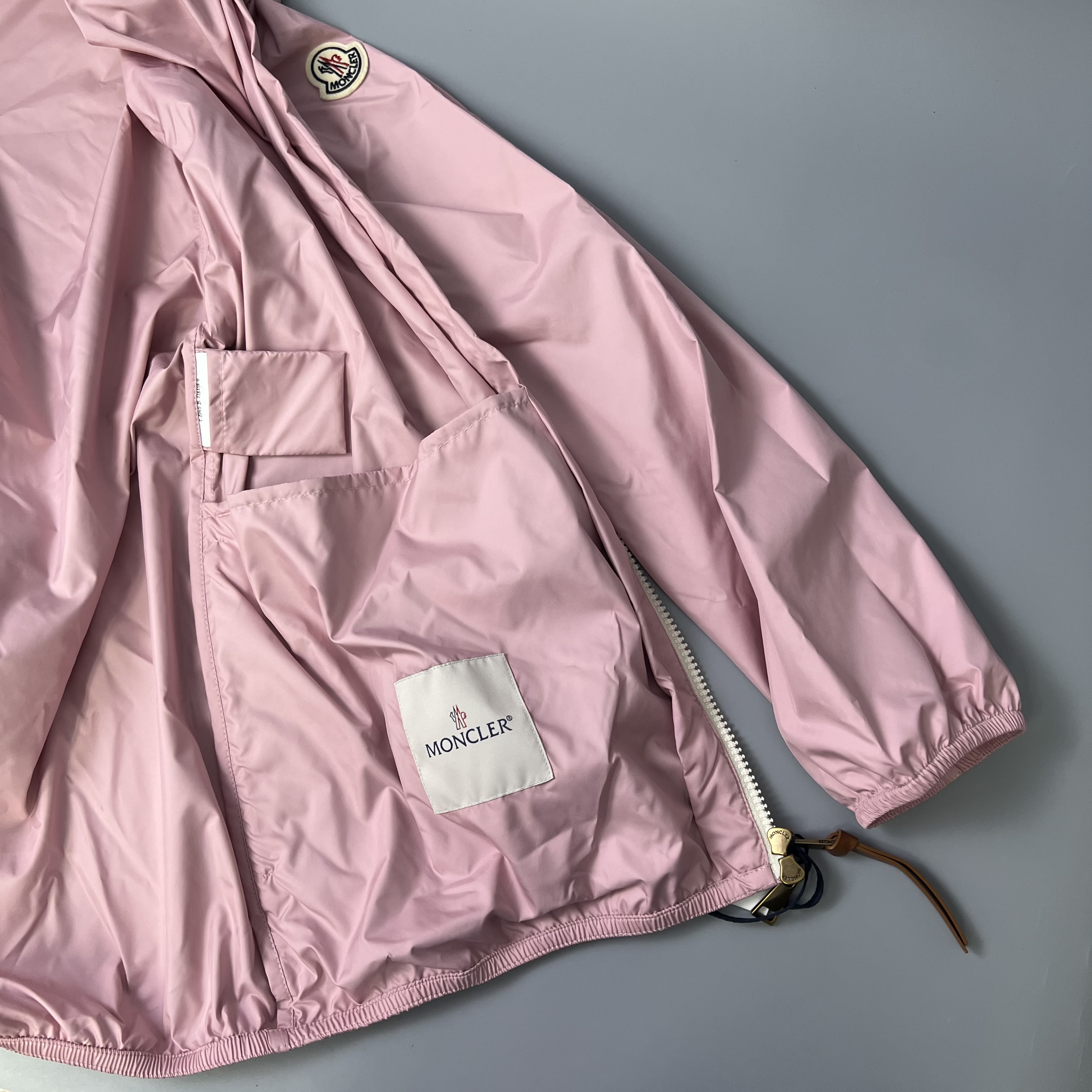 MONCLER L10931A00143 54AQE 523