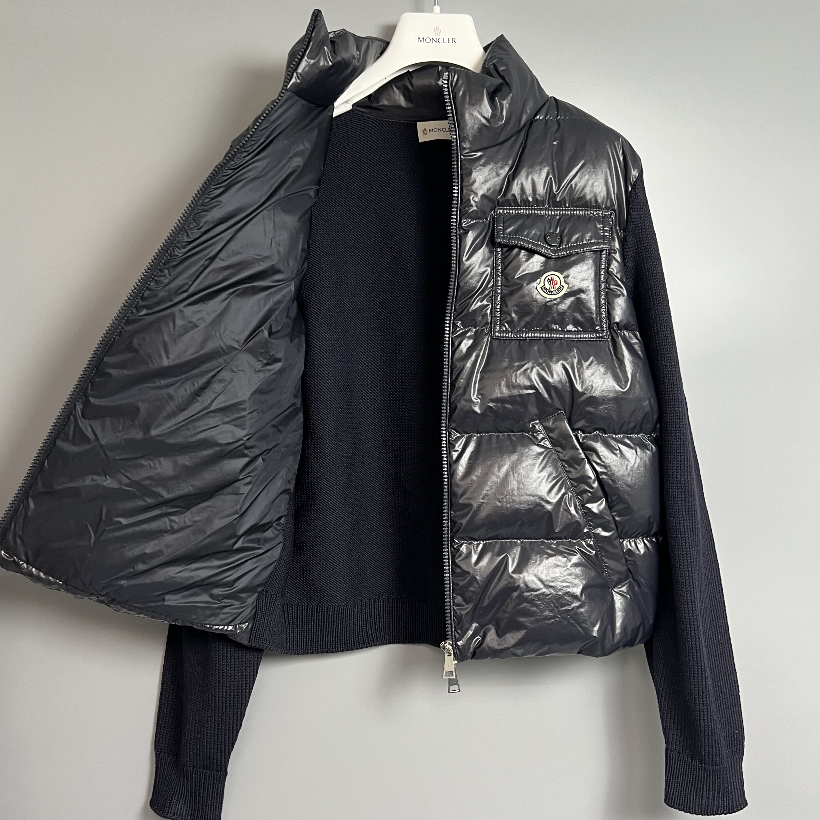 Moncler L1093 9B00023 M7774 778