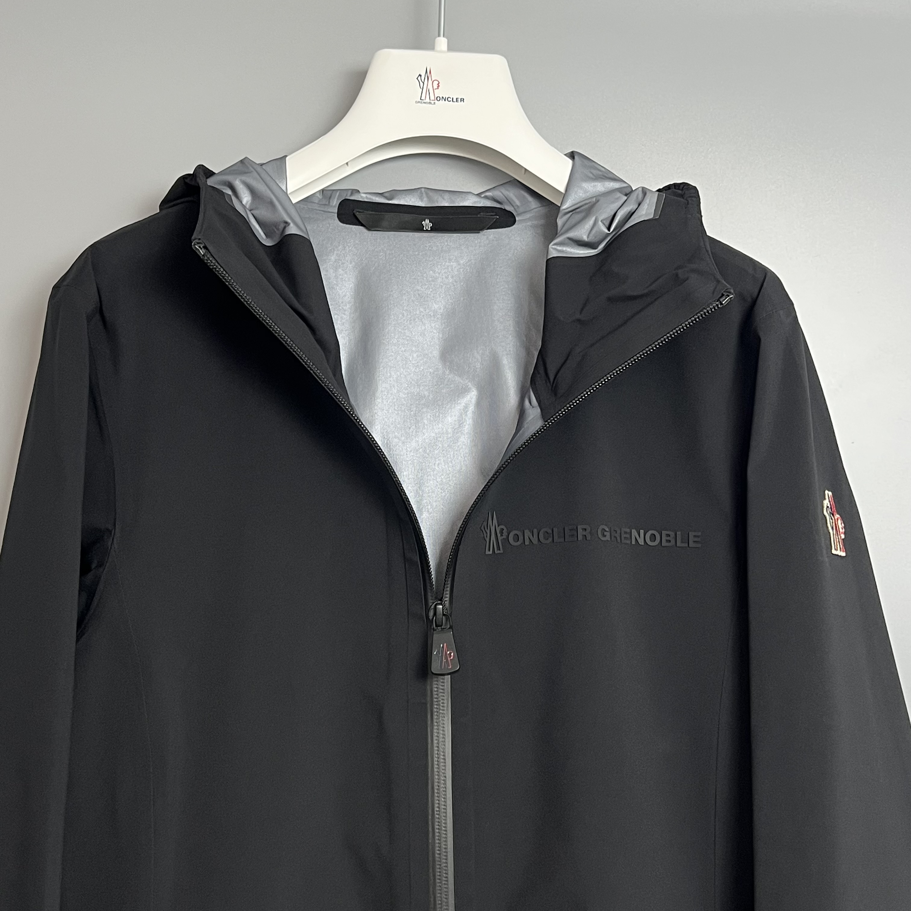 MONCLER GRENOBLE 098 1A000 10 5987M 999