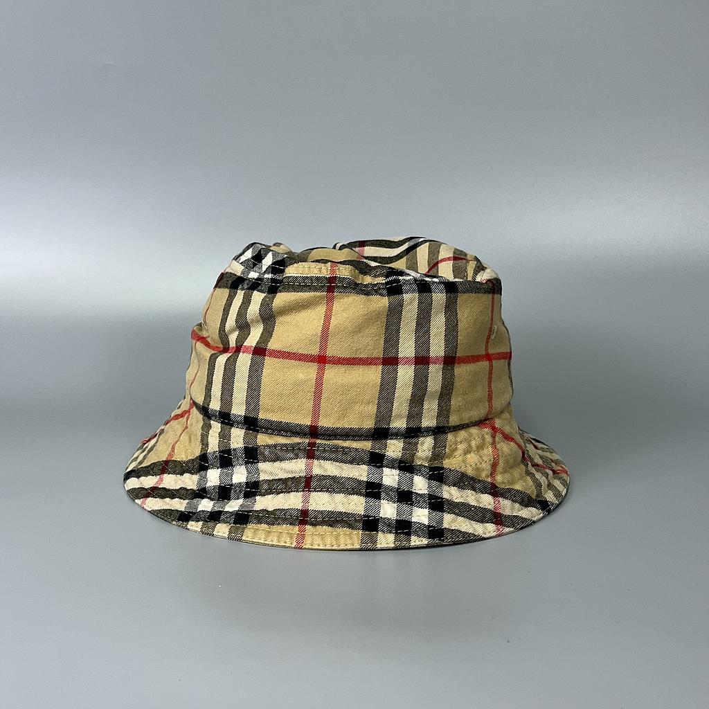 BURBERRY 8075657