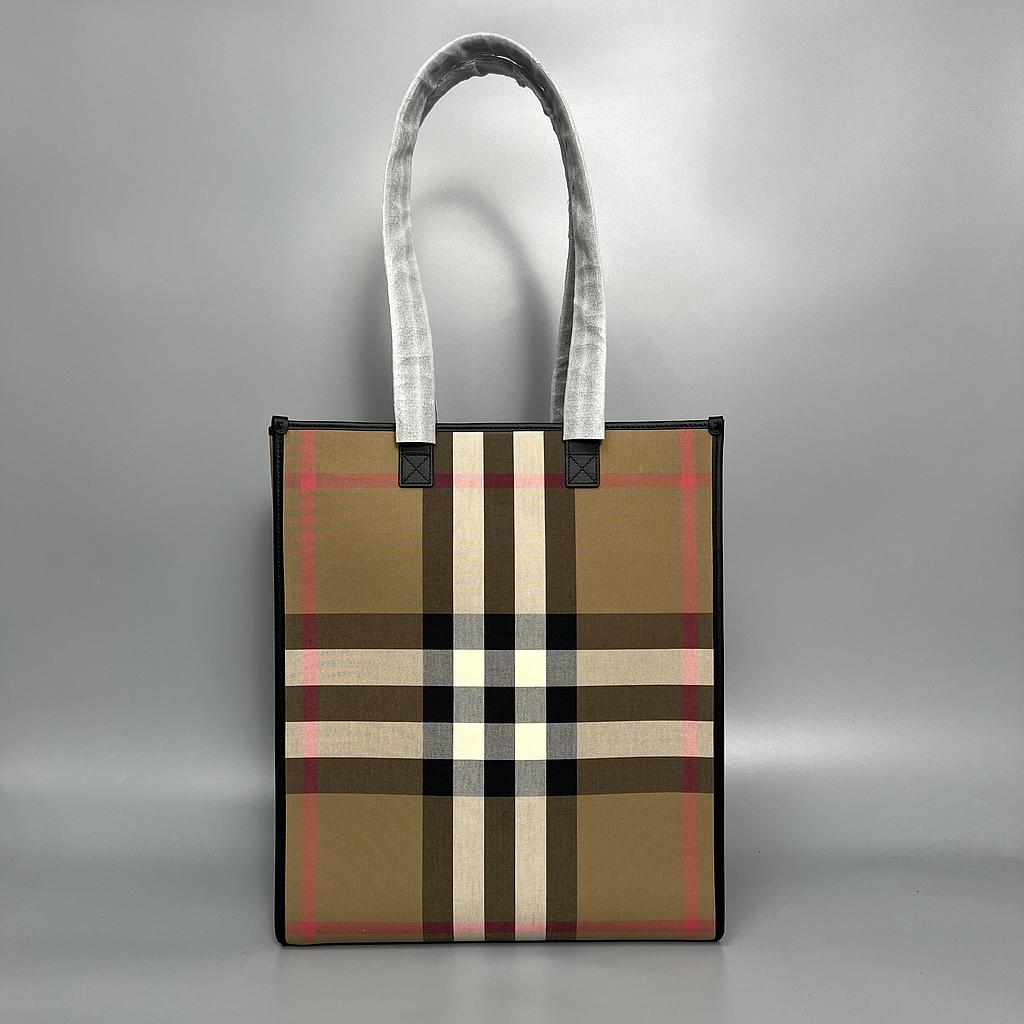 BURBERRY 8084551