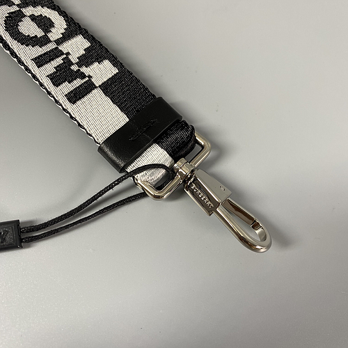 BURBERRY 8025490 BLACK