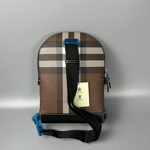 BURBERRY 8060665