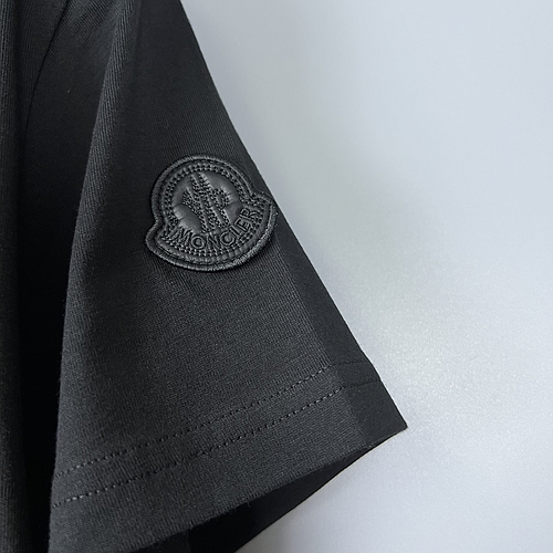 MONCLER 8C00021 89AIJ 999