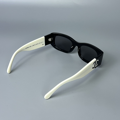 CHANEL 5525 1656T8 52