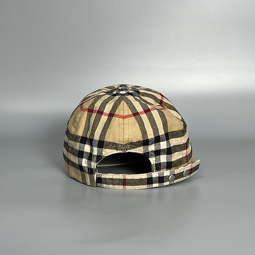BURBERRY 8075641 A7026