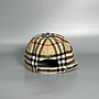BURBERRY 8075641 A7026
