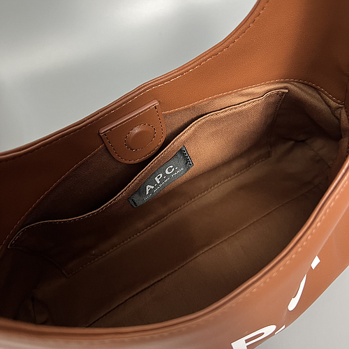 A.P.C. PUAAT F67027 CAD