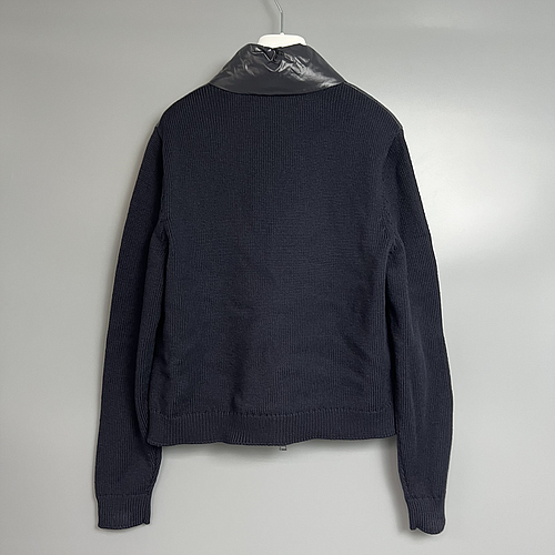 Moncler L1093 9B00023 M7774 778