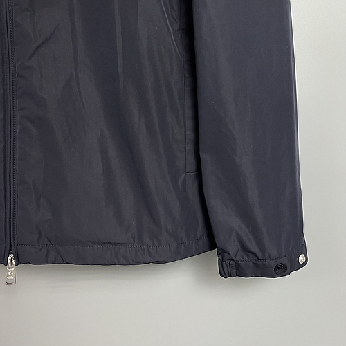 Moncler L1091 1A00155 59876 74S
