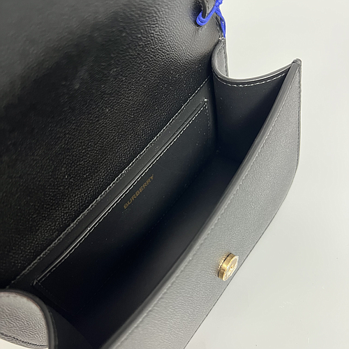 BURBERRY 80840261