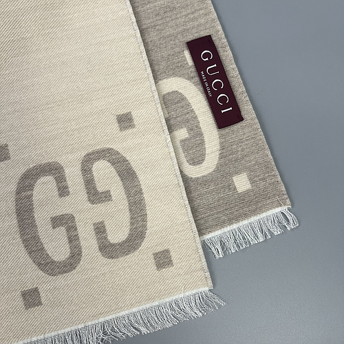 GUCCI 495592 4G350 9279