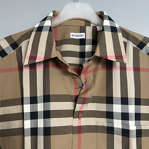 BURBERRY 81215811