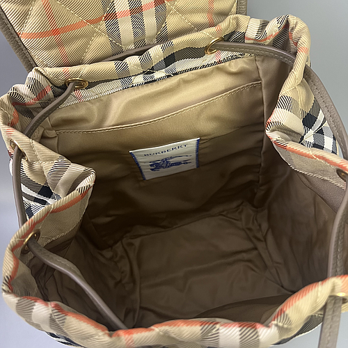 BURBERRY 8115396