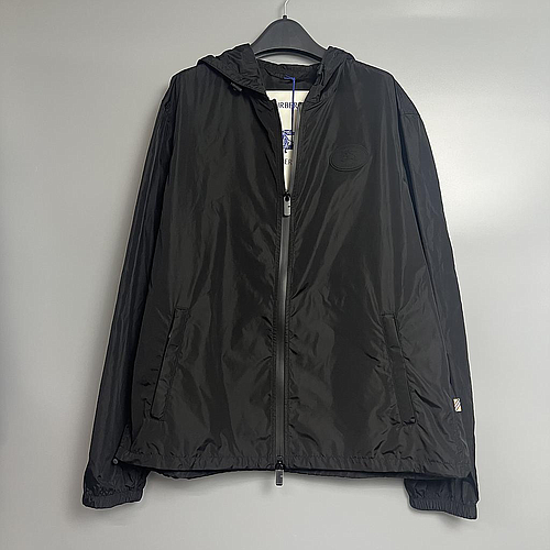 BURBERRY 8110236